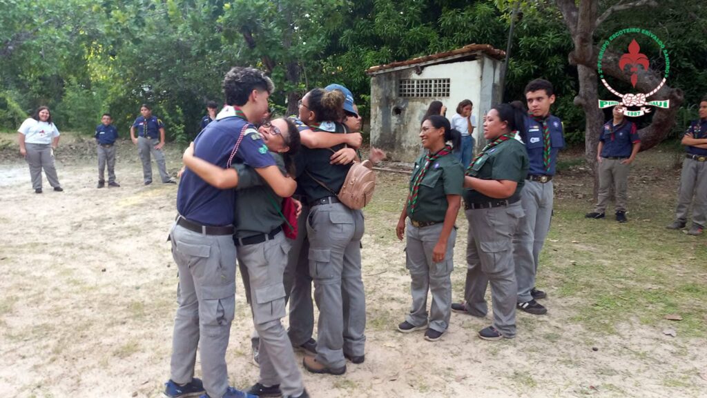 Despedida de membros da tropa escoteira2